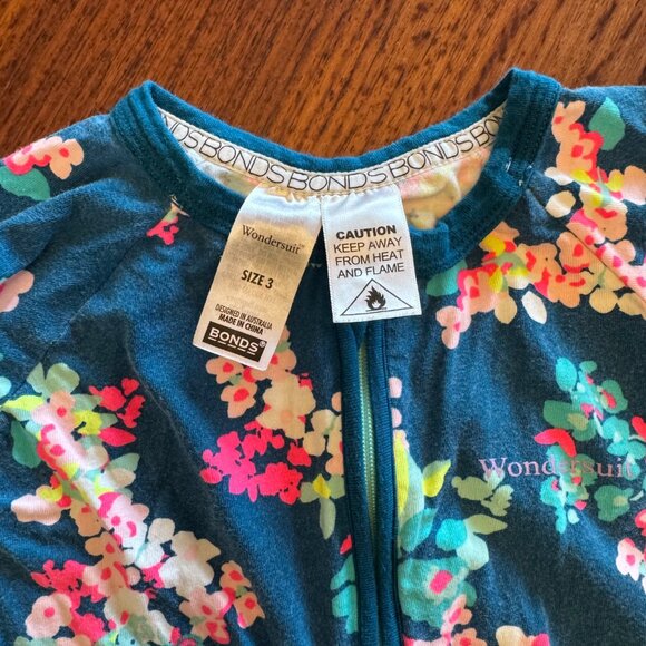 BONDS Wondersuit Blossoming Beauties - Picture 2 of 4